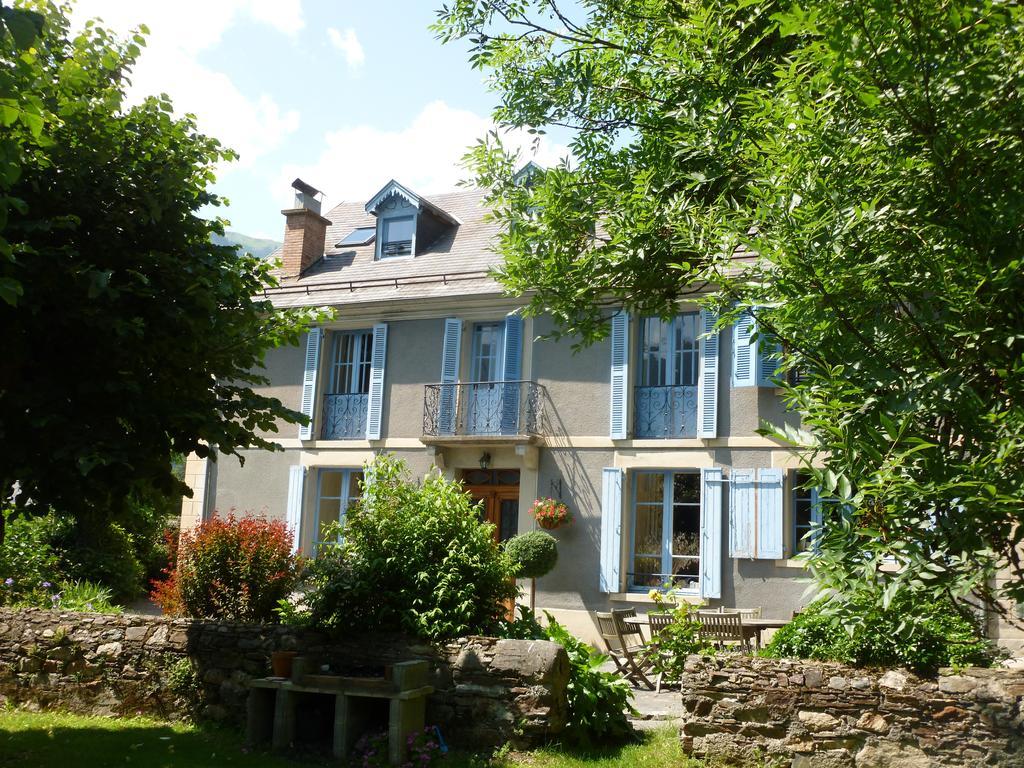 Papilio Bed & Breakfast Montauban-de-Luchon ภายนอก รูปภาพ