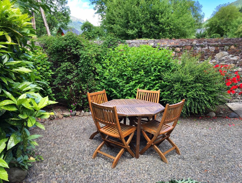 Papilio Bed & Breakfast Montauban-de-Luchon ภายนอก รูปภาพ