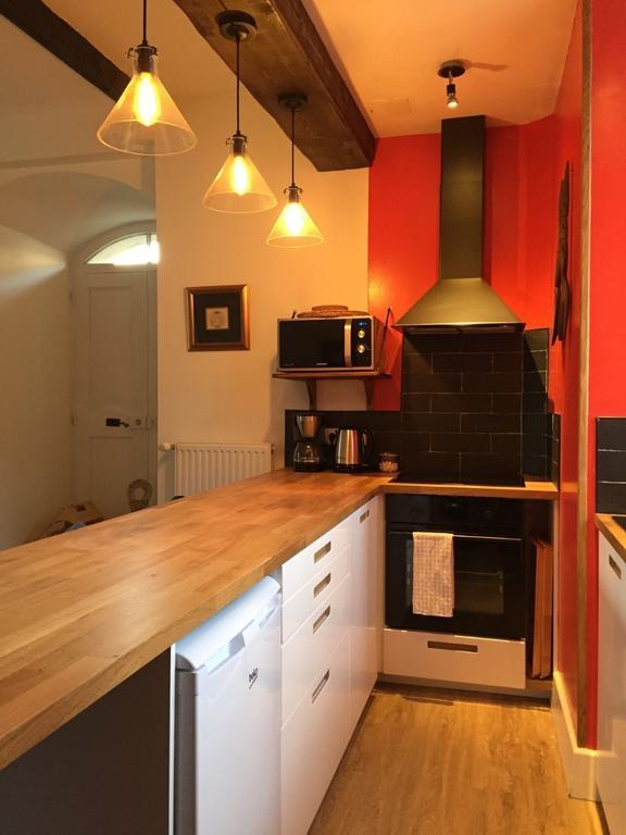 Papilio Bed & Breakfast Montauban-de-Luchon ภายนอก รูปภาพ