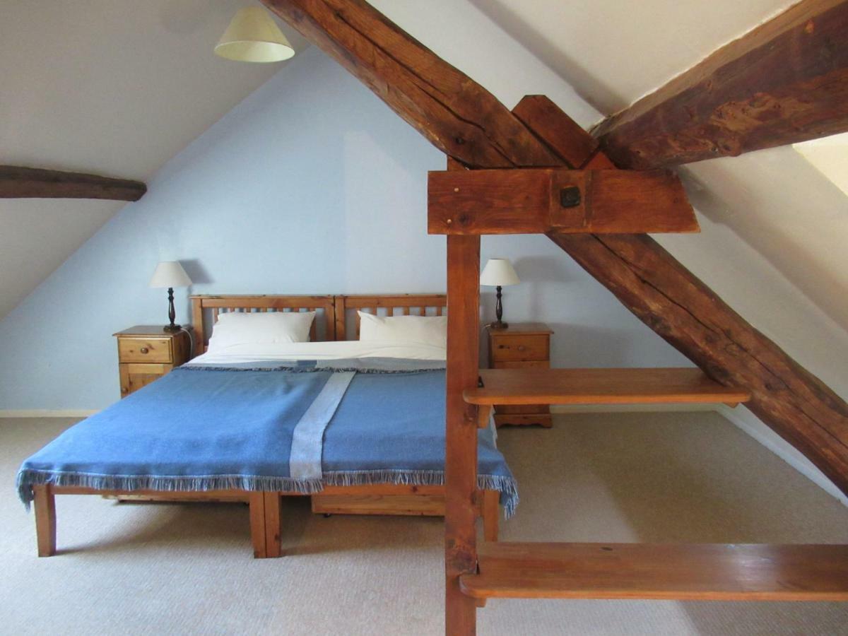 Papilio Bed & Breakfast Montauban-de-Luchon ภายนอก รูปภาพ